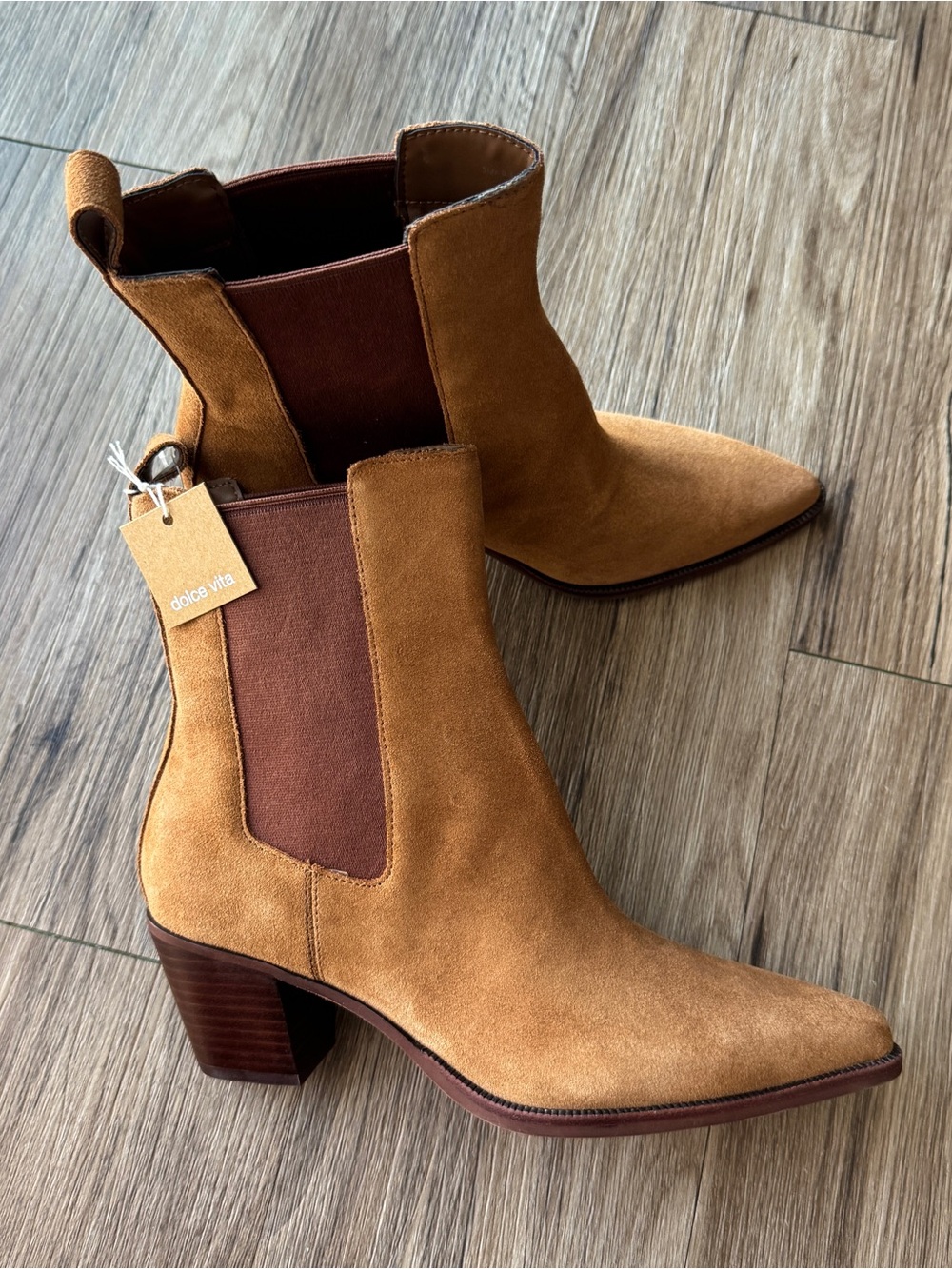 Dolce Vita Pointed Toe Chelsea Ankle Boots Brown Suede Size 6.5